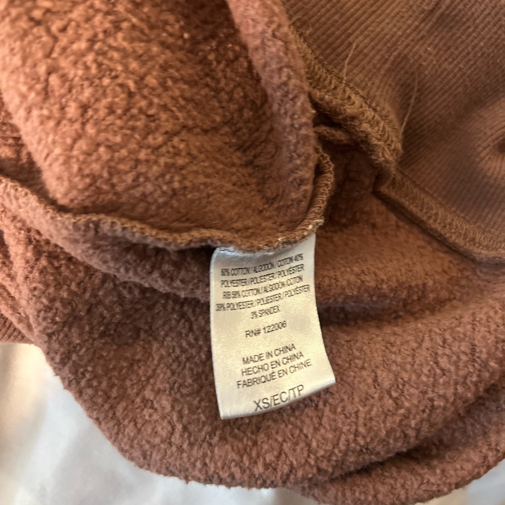 Goodie Two Sleeves Butterfly Sweatshirt XS Brown Hermosa Mariposa Graphic - Picture 6 of 6